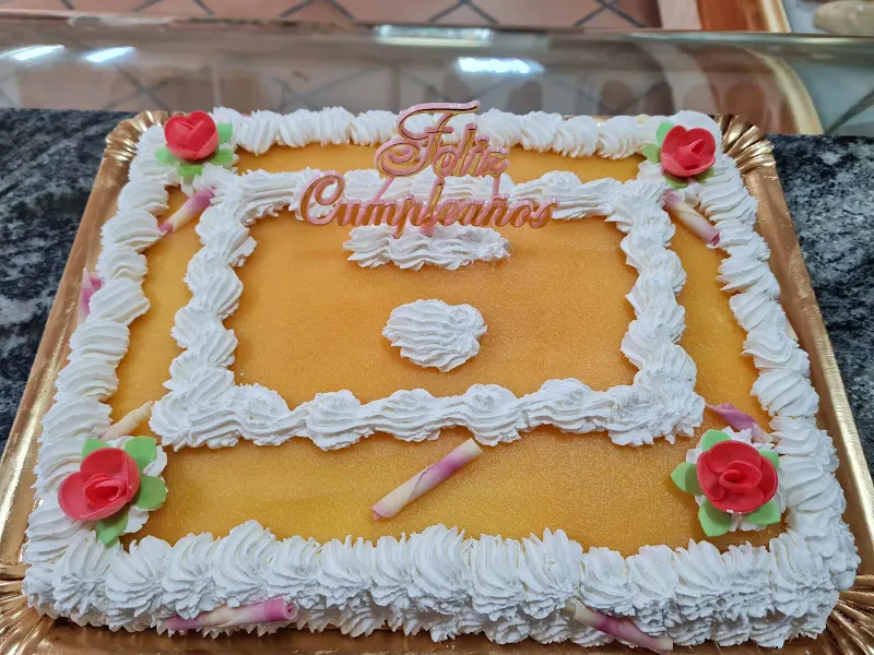 Pasteleria Ana - Comercio en Adra - foto 2