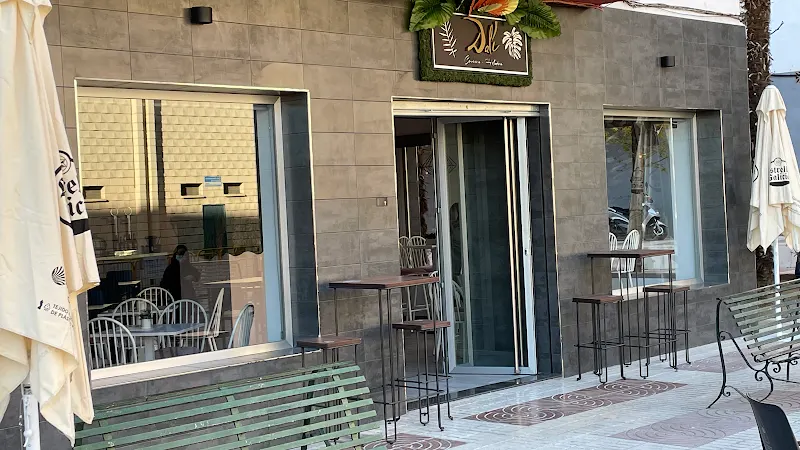 Heladería, Pastelería y Cervecería DALÍ