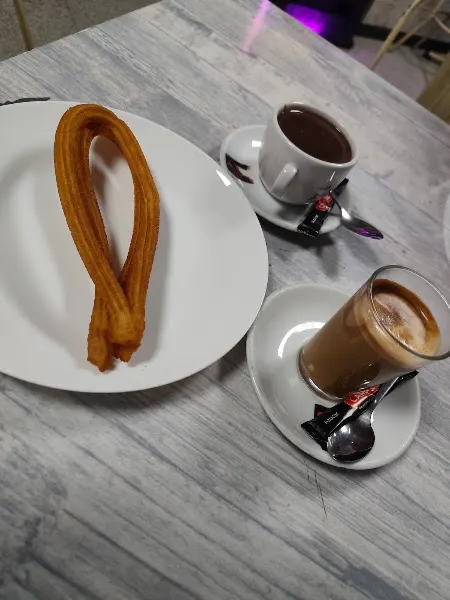 La Gaviota Churrería Chocolatería Asador de Pollos - Illescas
