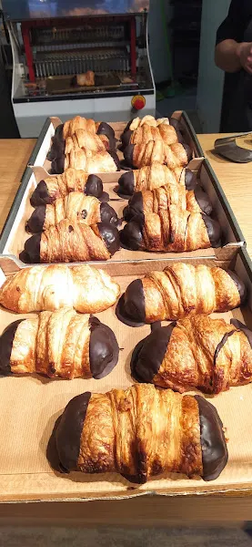 Forn de Pa Altarriba S.L. - Panadería en Manlleu - foto 2
