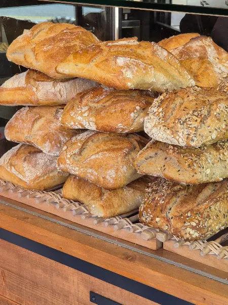 Forn de Pa Altarriba - Panadería en Manlleu - foto 2