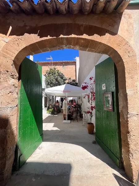 Pati de Sant Jaume - Tienda de productos de chocolate en Alcudia - foto 2