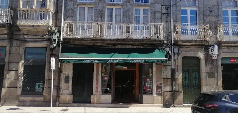 Confiteria Rogelio Cafeteria en Tui - foto 2