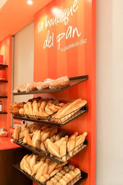 Pastelería Díaz Obrador y oficinas - Pastelería en Santa Cruz de Tenerife - foto 2