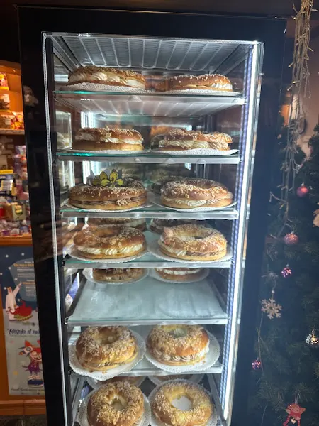 Forn de pa El Roser - Panadería en Berga - foto 2