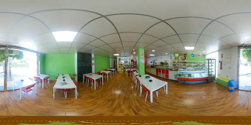 Simpatía. Panadería, confitería y cafetería - Mula