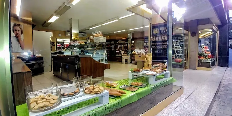 Alvero Pastisseria - Pastelería en Caldes de Montbui - foto 2