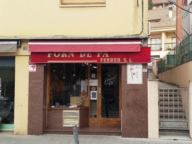 Forn Ferrer Av. De la Pau - Panadería en Sant Celoni - foto 2