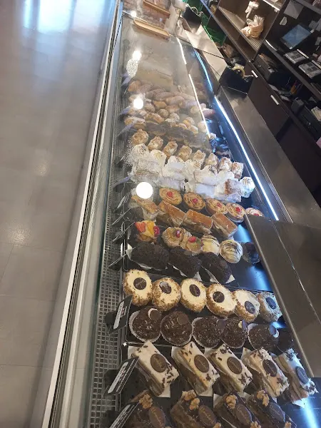 Enrique Alonso PANADERIA - Panadería en Alcañiz - foto 2