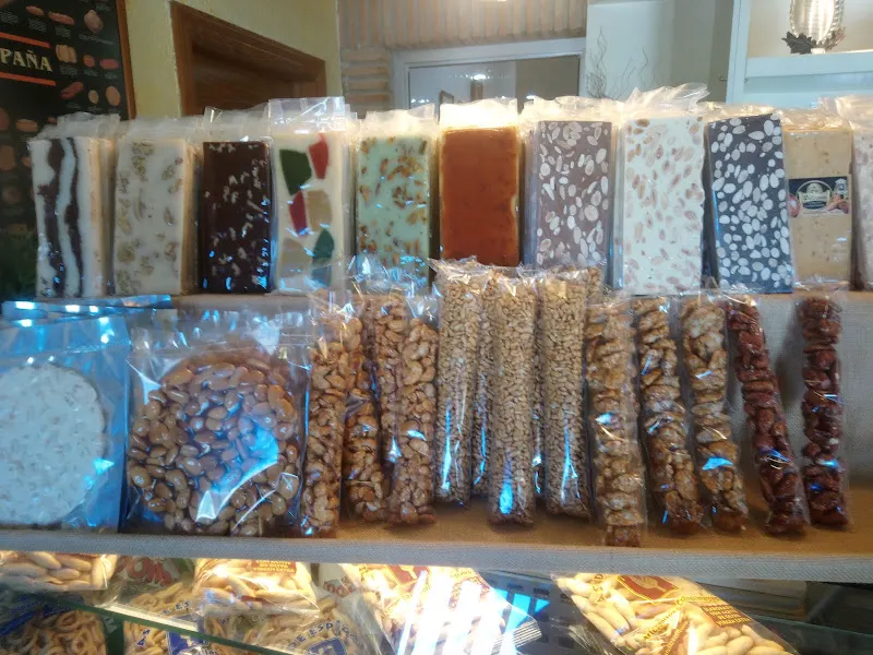 Obrador Gines - Panadería en Baeza - foto 3