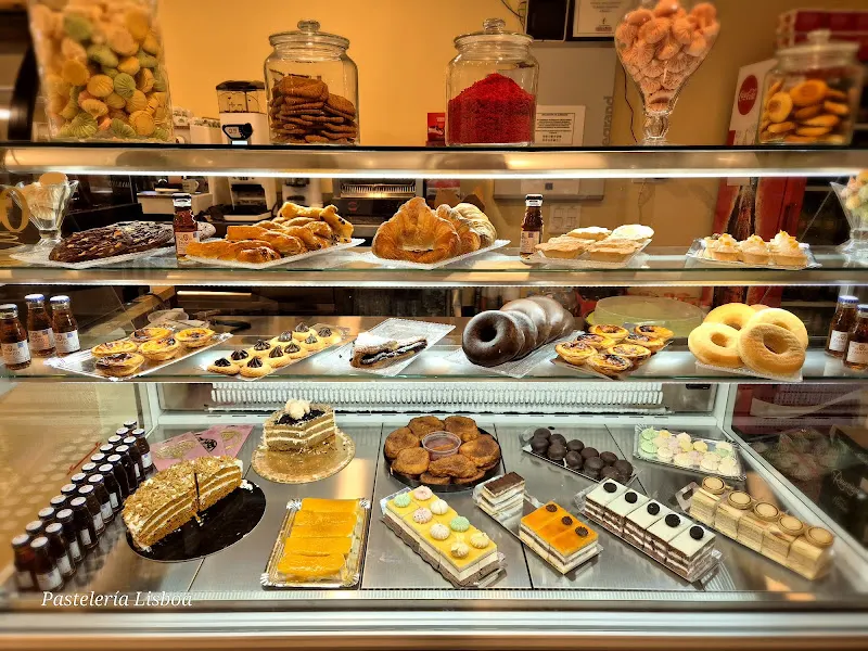 Pastelería Lisboa - Pastelería en Campo de Criptana - foto 2