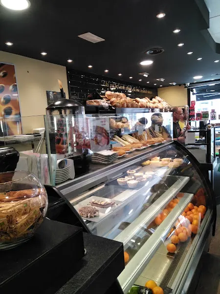 Granier - Panadería en Corbera de Llobregat - foto 2