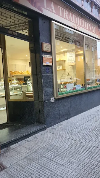 La Tradicional Panadería Confitería