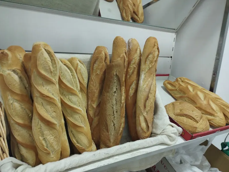 Horno Panaderia Virgen Del Oro "Los Cocheros" - Panadería en Abaran - foto 2