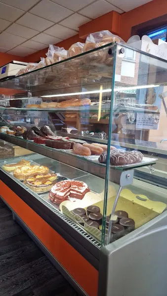 Pasteleria Tomy - Pastelería en Alpedrete - foto 2