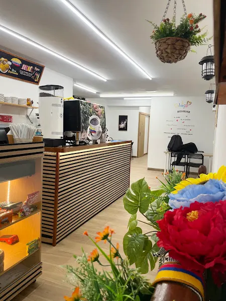 La Sabrosita - Panadería Colombiana - Panadería en Laredo - foto 2