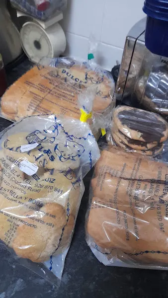 Pastelería Y Bollería Calzado S L U - Panadería en Bolaños de Calatrava - foto 3