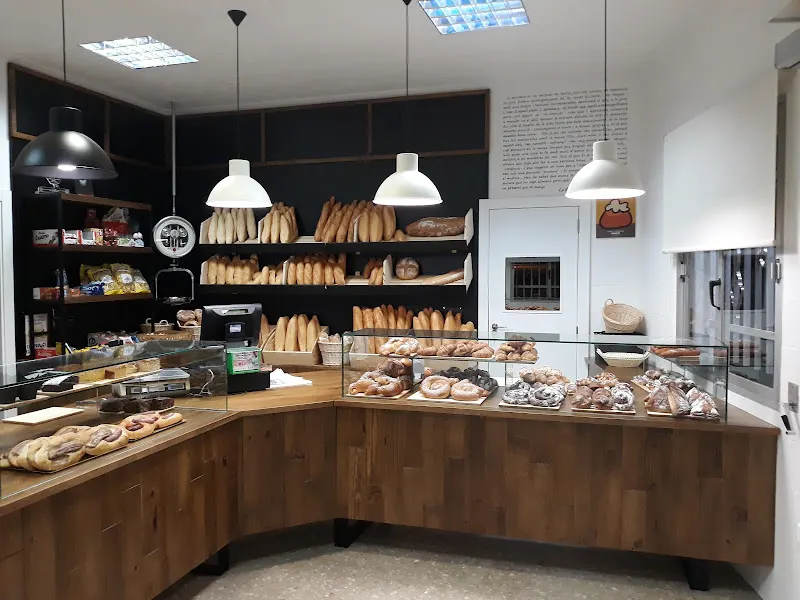 Forn de Pa Pastisseria El Campanero - Panadería en Alberic - foto 3