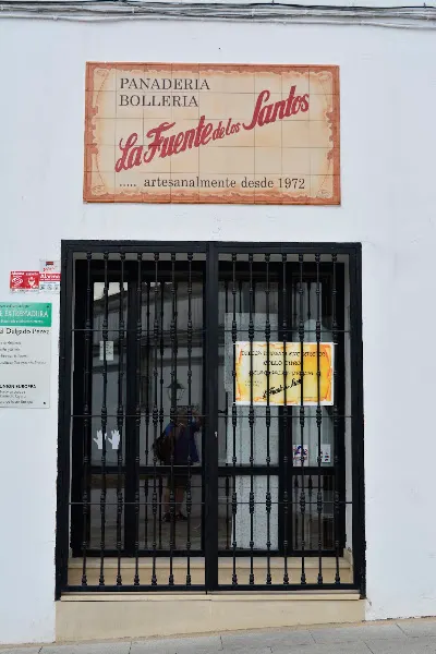 Panadería la Fuente De los Santos - Panadería Pastelería en Jerez de los Caballeros - Panadería en Jerez de los Caballeros - foto 2