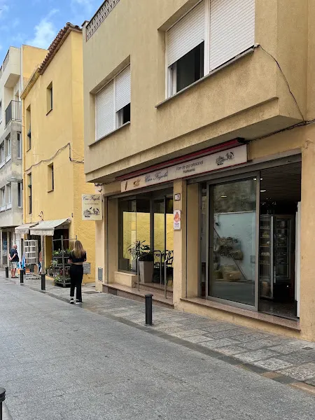 Can Frigola Croissanteria Pastisseria - L'Escala