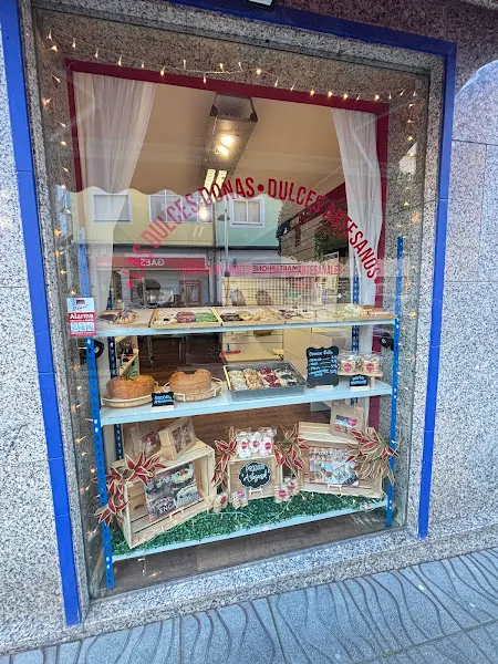 DULCES DOÑAS - Pastelería en Burela - foto 2