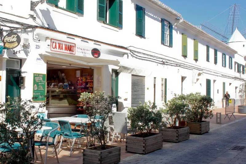 Ca Na Maru - Panadería en Sant Lluís - foto 2