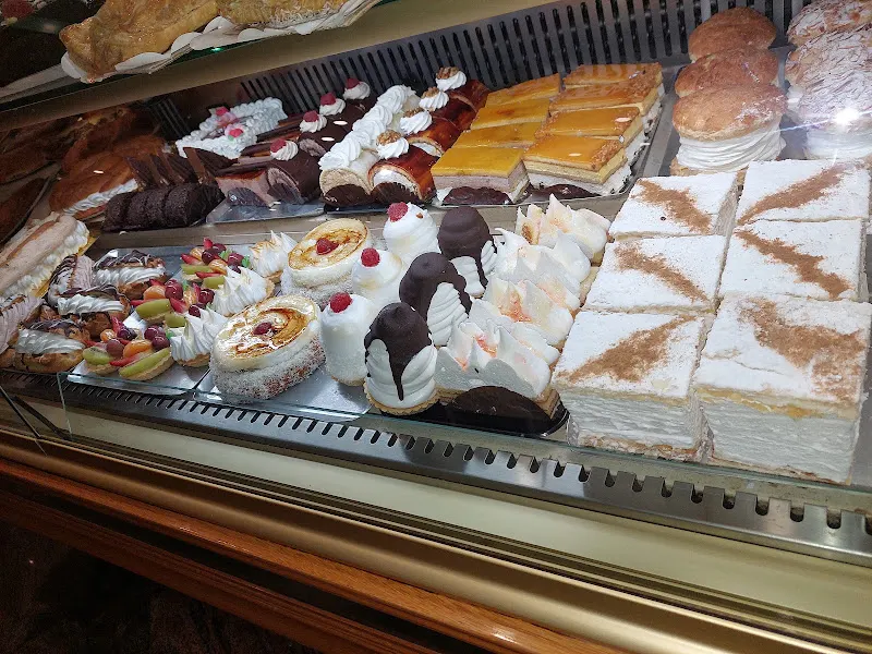 Dolç i Salat (Xisco i Maria) - Panadería en Binissalem - foto 2