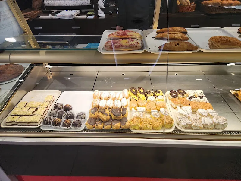 Panadería Pastelería Pili - Panadería en Soutomaior - foto 2