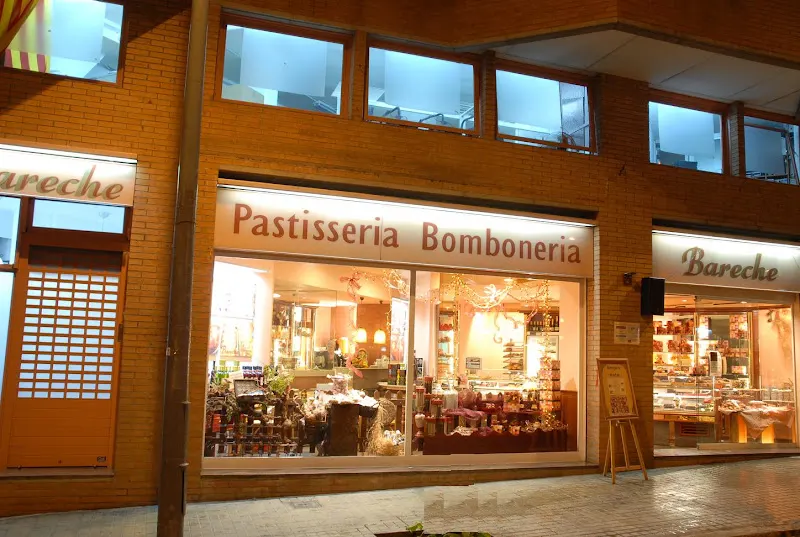 Pastisseria Bomboneria Bareche - Pastelería en Barcelona - foto 2