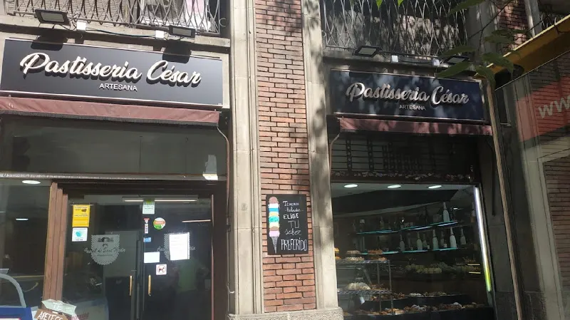 Pastisseria César - Pastisseria i Cafeteria a Barcelona - Pastelería en Barcelona - foto 2