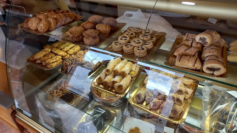 Panadería y Bollería Horno de Gabriel S.L. - Panadería en Alfacar - foto 2