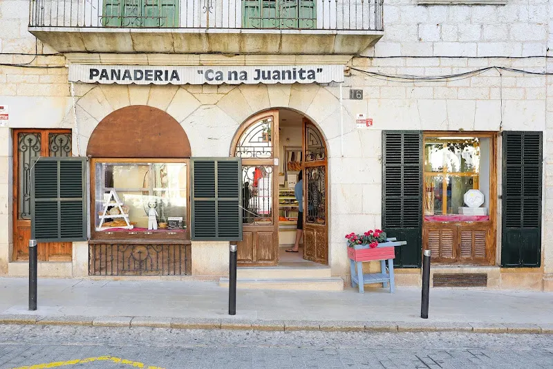 Forn Ca Na Juanita - Panadería en Alaro - foto 2