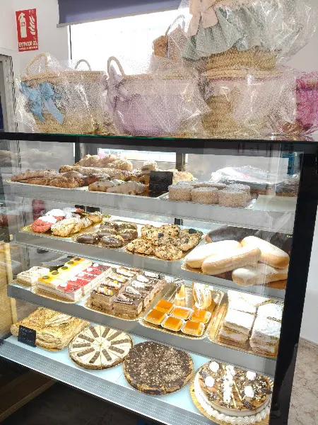 Ancá la chacha - Pastelería en Benameji - foto 2