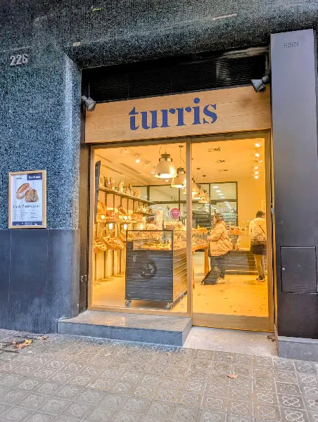 Turris Viladomat - Panadería en Barcelona - foto 2
