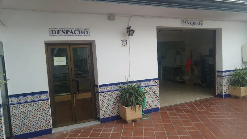 Consumo Santiago Apóstol S C A - Panadería en Corrales (Los) - foto 2