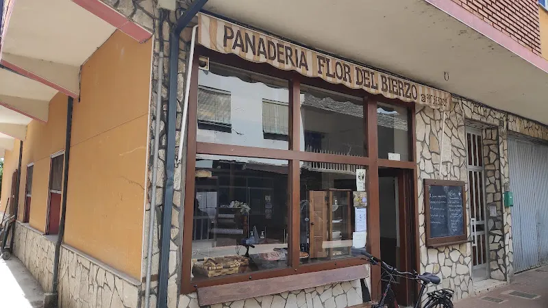 Panadería Flor del Bierzo - Panadería en Cacabelos - foto 2