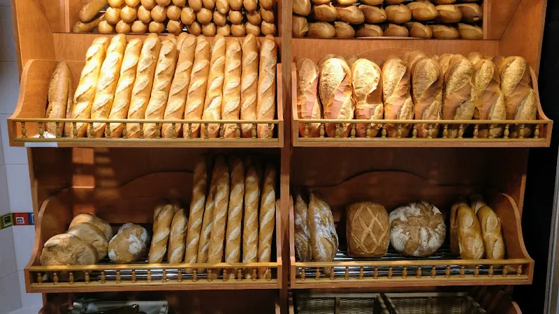 Forn pastisseria Miquel Simó i fills - Panadería en Almenar - foto 2