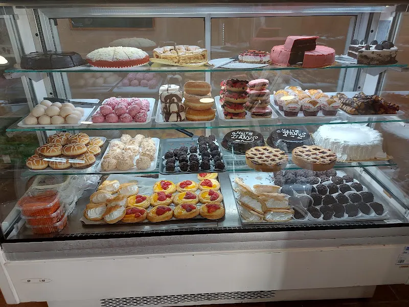 Forn I Pastisseria Ca'n Alemany - Panadería en Consell - foto 2
