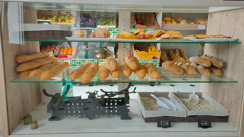 Panadería Ortiguera s l. - Panadería en Navia - foto 2