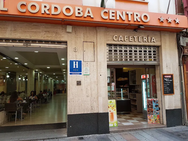 Cafetería Damián S.L. - Pastelería en Córdoba - foto 3