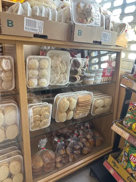 Panadería Mena - Panadería en Usagre - foto 3