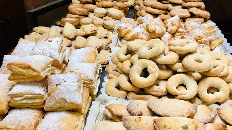 Panadería y bollería El Meón - Panadería en Ibros - foto 2