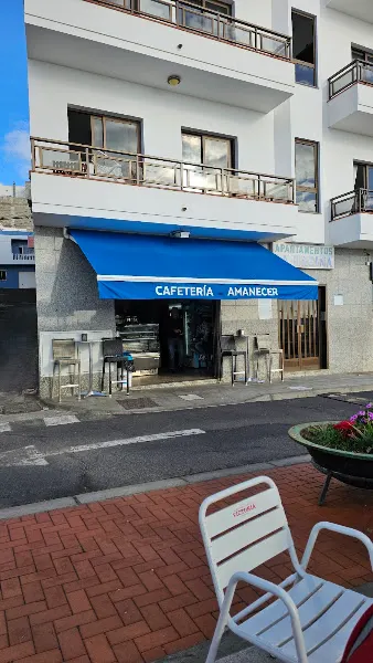 CAFETERIA AMANECER - Panadería en Pinar de El Hierro (El) - foto 2