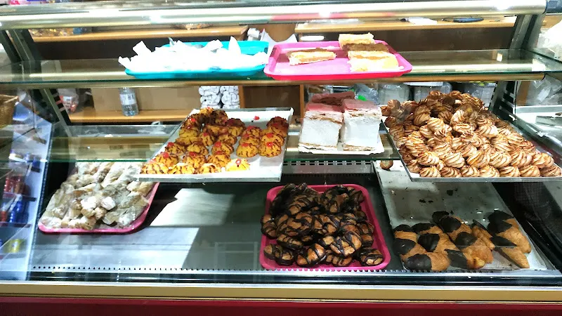 Panadería Pastelería Daniel - Panadería en Sacedon - foto 2