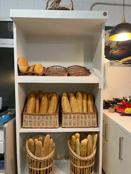 Panadería Tahona - Mª Carmen Correa López - Panadería en Guajares (Los) - foto 2