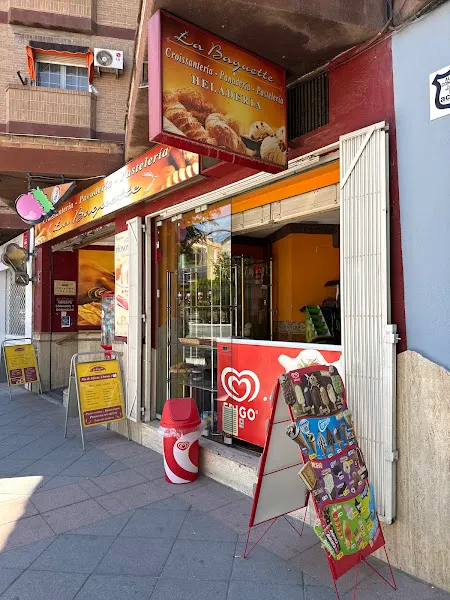 La baguette - Panadería en Granada - foto 2