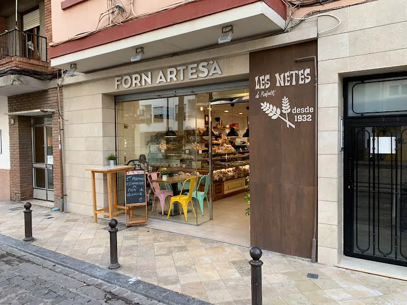 HORNO ARTESANO LES NETES DE RAFAELET - Panadería en Valencia - foto 2