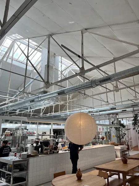 Alma Nomad Fabrica - Panadería en Madrid - foto 2