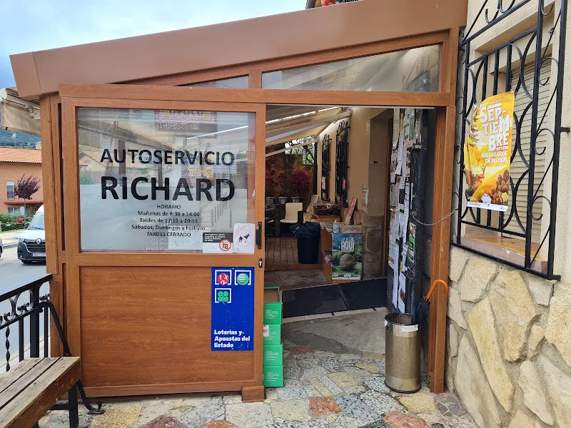 Autoservicio Estanco Richard - Loterías y Apuestas del Estado - Tienda de alimentación en Ayegui - foto 2