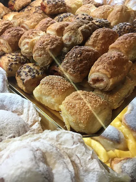 José María Cardeñes Cucurulls - Panadería en Albesa - foto 2
